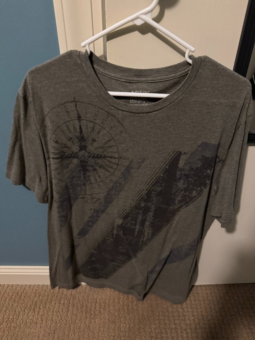 Apt 9 Grey Graphic T-Shirt XL